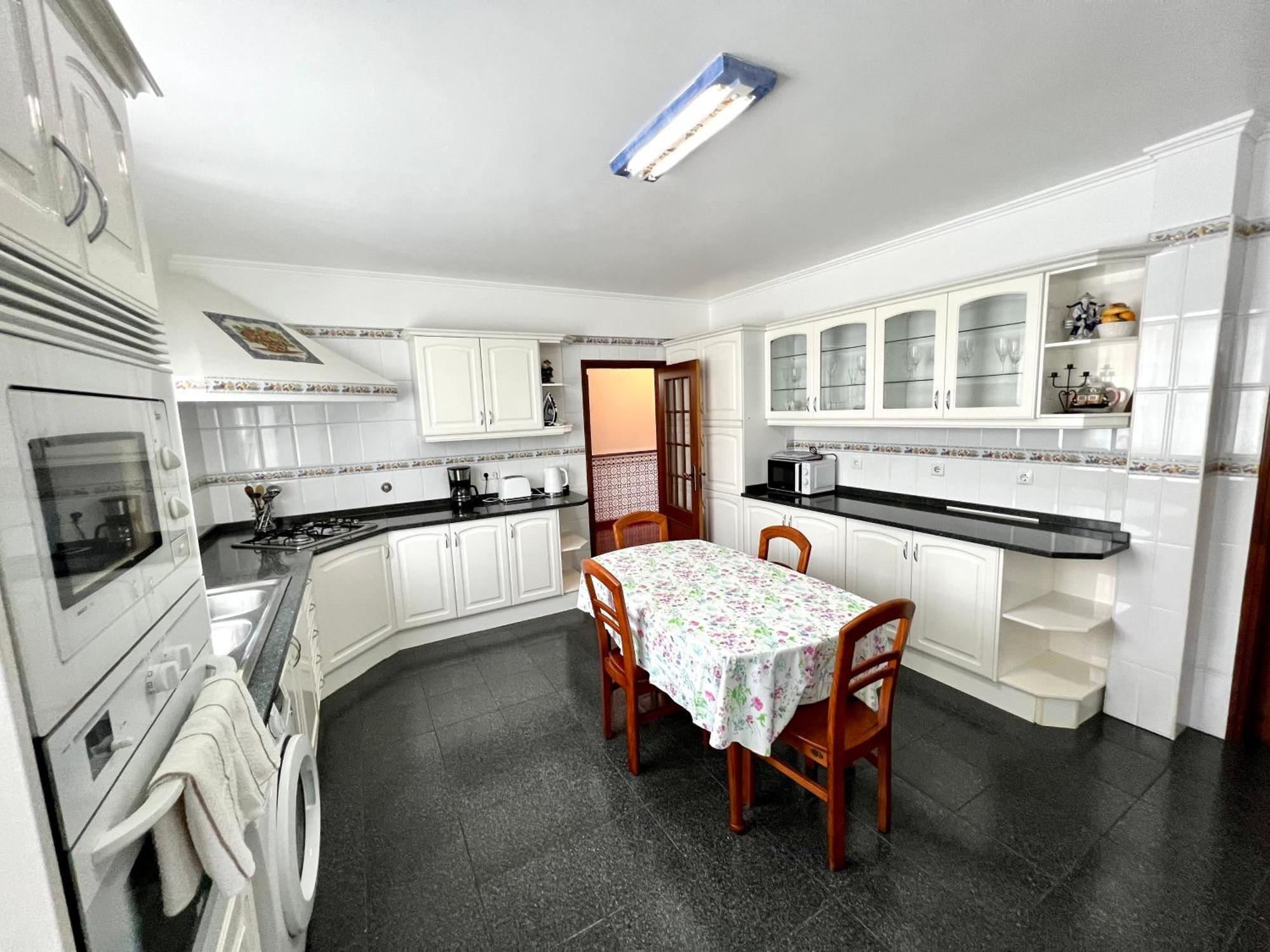 Classic Tranquil Madeiran 4-Bedroom Villa Funchal Eksteriør bilde